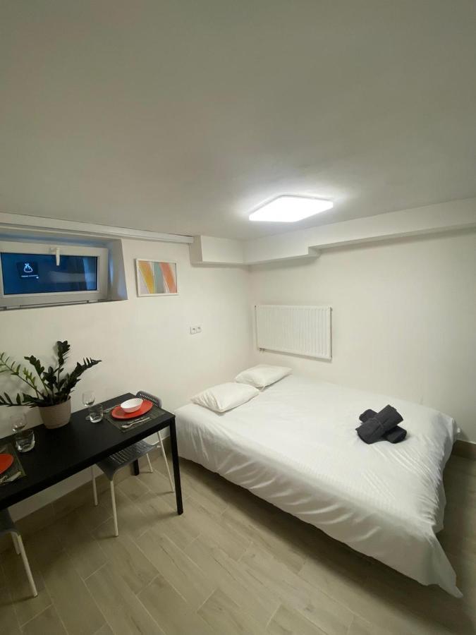 Chopin Apartments Self Check-In ワルシャワ エクステリア 写真