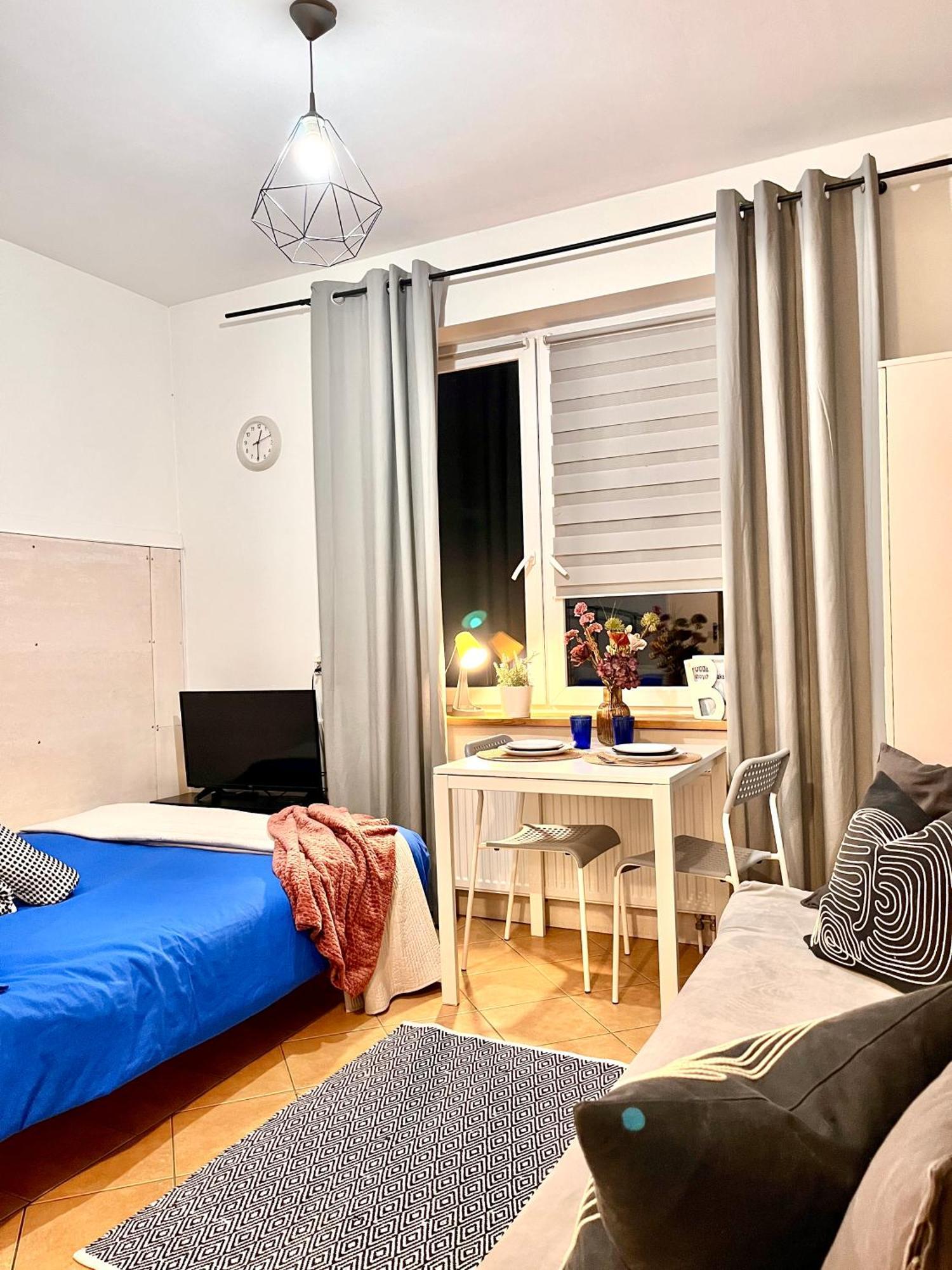 Chopin Apartments Self Check-In ワルシャワ エクステリア 写真